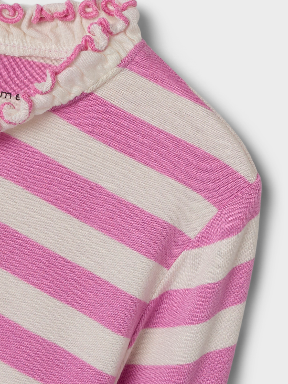 model_shot-front_full